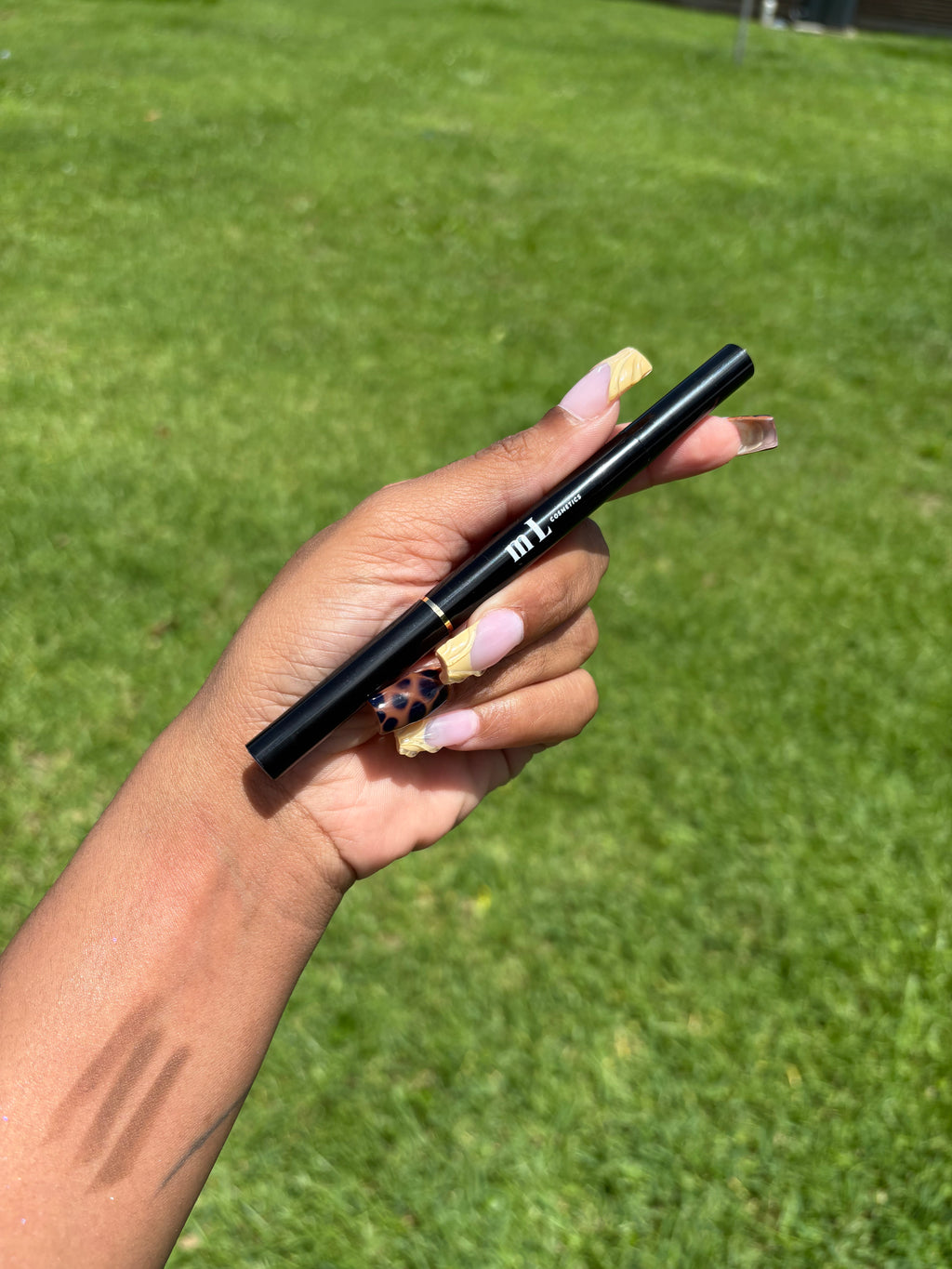 mL Brow Pen